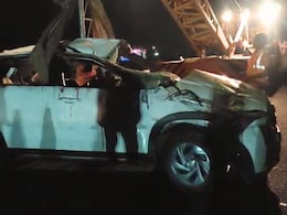 Alwar News: दिल्ली-मुंबई एक्सप्रेसवे पर दर्दनाक सड़क हादसा, एक ही परिवार के तीन लोगों की मौत Alwar News: दिल्ली-मुंबई एक्सप्रेसवे पर दर्दनाक सड़क हादसा, एक ही परिवार के तीन लोगों की मौत