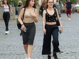 फैशन फॉरवर्ड गर्ल्स के लिए Myntra की स्पेशल डील्स, 500 रुपए से भी कम में खरीदें ये स्टाइलिश टॉप्स