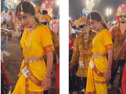 गरबा करने पहुंची मंजुलिका, छोटे पंडित ने भी दिया साथ, लोग बोले- डांडिया करने आए हैं या डराने गरबा करने पहुंची मंजुलिका, छोटे पंडित ने भी दिया साथ, लोग बोले- डांडिया करने आए हैं या डराने