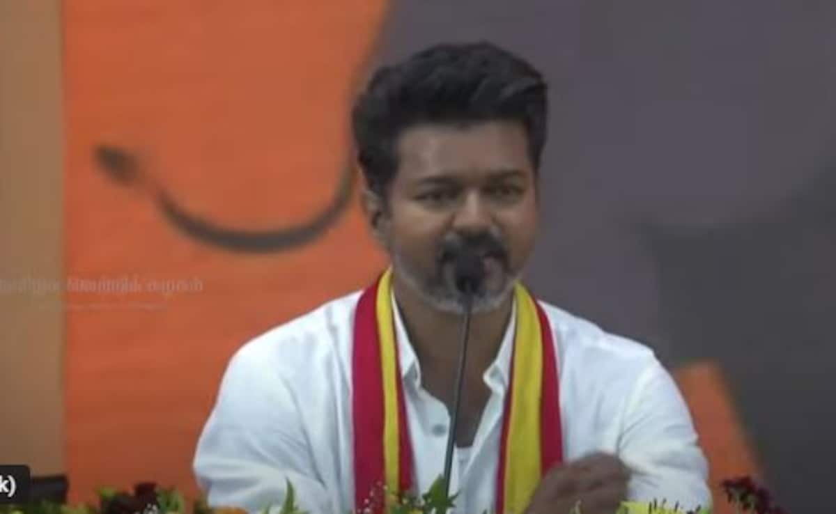 DMK, AIADMK Mock Actor-Politician Vijay’s Party