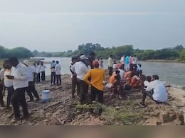 दिवाळीच्या पहिल्याच दिवशी चार ऊसतोड कामगार सीना नदीत बुडाले