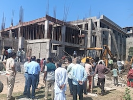 Rajasthan: बूंदी में अचानक गिरा मिनी सचिवालय का छज्जा,  मलबे के नीचे दबे मजदूर