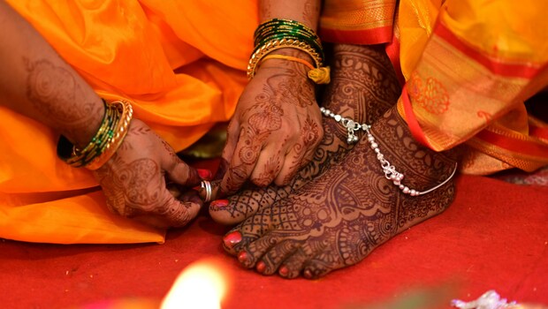 Best Jewellery For Women: This Festive Season Channel Your Feminine Energy With Statement Anklets
