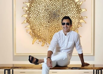 Influencer Has A Funny Way Of Comparing His Breakfast Platter With Rahul Khanna Influencer Has A Funny Way Of Comparing His Breakfast Platter With Rahul Khanna