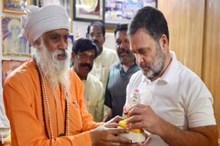 Rahul Gandhi Offers Prayers At Valmiki Temple In Delhi Rahul Gandhi Offers Prayers At Valmiki Temple In Delhi