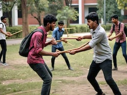 Kota News: RTU में वॉलीबॉल टूर्नामेंट को लेकर दो छात्र गुटों में झड़प, साथी पर लात-घूंसों और डंडों से किया हमला Kota News: RTU में वॉलीबॉल टूर्नामेंट को लेकर दो छात्र गुटों में झड़प, साथी पर लात-घूंसों और डंडों से किया हमला