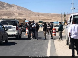 After Sonam Wangchuk Detained In Delhi, Supporters Blockade National Highway Near Leh After Sonam Wangchuk Detained In Delhi, Supporters Blockade National Highway Near Leh