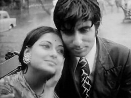 कैसे शूट हुआ था 45 साल पहले 'रिमझिम गिरे सावन' रोमांटिक गाना, अमिताभ बच्चन की एक्ट्रेस ने बताया यूं हो गया था बुरा हाल  