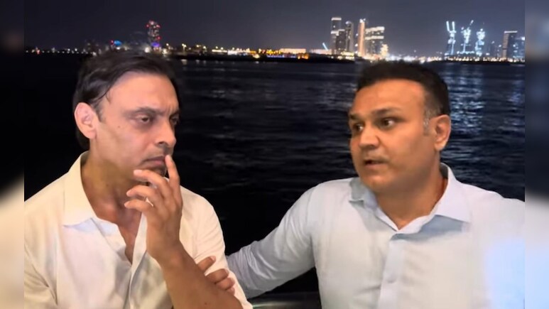 Shoaib Akhtar: अख्तर ने बाबर आज़म के फॉर्म को लेकर सहवाग से मांगी सलाह, वीरू ने दिया ये गुरुमंत्र