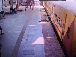 Police Constable's Heroic Move Saves Life Of A Passenger Falling Off A Moving Train Police Constable's Heroic Move Saves Life Of A Passenger Falling Off A Moving Train