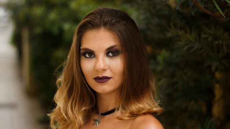 आप भी पा सकती हैं स्मोकी आईज, बस यूज करने होंगे ये प्रोडक्ट, खिल उठेगा आपका चेहरा आप भी पा सकती हैं स्मोकी आईज, बस यूज करने होंगे ये प्रोडक्ट, खिल उठेगा आपका चेहरा