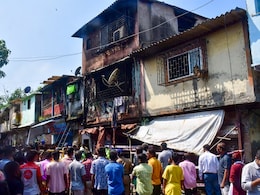 दीये से सुलगी आग! मुंबई में कैसे 7 लोगों का परिवार जिंदा जल गया, कंपा रही यह घटना दीये से सुलगी आग! मुंबई में कैसे 7 लोगों का परिवार जिंदा जल गया, कंपा रही यह घटना