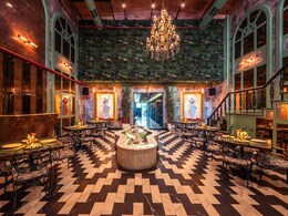 Cedar Club House Is One Of The Most Beautiful Restaurants In Delhi. How's The Food And Drinks? Here's My Experience