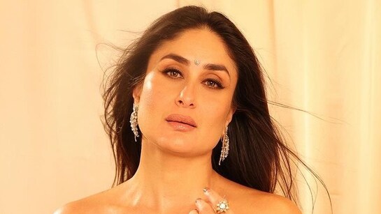 Kareena Kapoor's Smoked Out Eyeliner And Radiant Skin Made Sure To Glow Brighter Than The Festive