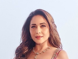 Madhuri Dixit Pays Homage To Painter MF Husain With Artwork In Her Mumbai Home Madhuri Dixit Pays Homage To Painter MF Husain With Artwork In Her Mumbai Home