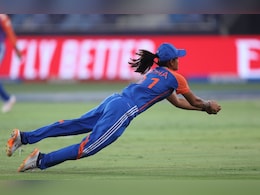 INDW vs SLW T20 WC 2024: सुपर वूमेन बनी राधा यादव, लपका महिला टी20 विश्व कप इतिहास का सबसे दमदार कैच INDW vs SLW T20 WC 2024: सुपर वूमेन बनी राधा यादव, लपका महिला टी20 विश्व कप इतिहास का सबसे दमदार कैच