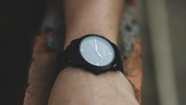 Best Deals On Coach Watches From Myntra