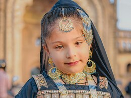 Diwali के लिए परफेक्ट हैं ये गर्ल्स लहंगा चोली सेट, 30% तक की छूट के साथ अभी करें आर्डर Diwali के लिए परफेक्ट हैं ये गर्ल्स लहंगा चोली सेट, 30% तक की छूट के साथ अभी करें आर्डर