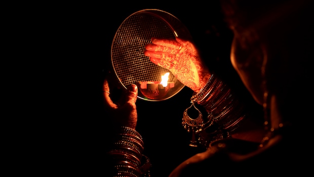 What To Eat After Karwa Chauth 2025 Fast: Light, Gut-Friendly Foods For Easy Digestion