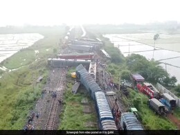 Tamil Nadu Train Accident: 12 Coaches Derail, 19 Injured, Probe Underway Tamil Nadu Train Accident: 12 Coaches Derail, 19 Injured, Probe Underway