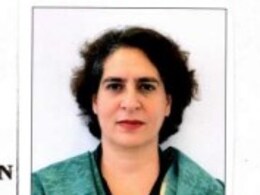 प्रियंका गांधी के पास कितना सोना, चांदी और रुपया... जानिए वायनाड सीट पर दाखिल हलफनामे में क्या दी जानकारी