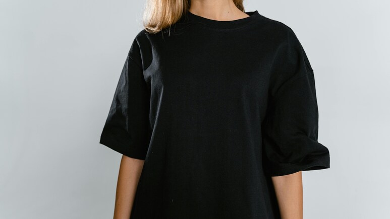 ओवरसाइज़्ड स्टाइलिश और कम्फर्टेबल वीमेन टी-शर्ट्स पर शानदार सेल, 70% तक की मिल रही है छूट ओवरसाइज़्ड स्टाइलिश और कम्फर्टेबल वीमेन टी-शर्ट्स पर शानदार सेल, 70% तक की मिल रही है छूट