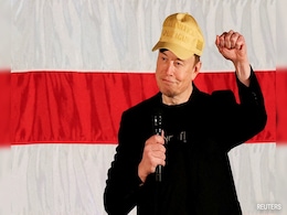 Elon Musk Hands Out Cash, Makes False Claims On Pennsylvania Tour Elon Musk Hands Out Cash, Makes False Claims On Pennsylvania Tour