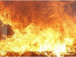 Bundi Fire News: बूंदी के गुरुकुल में अग्निकांड, 3 बच्चे बुरी तरह झुलसे, हालत बिगड़ने पर 2 को कोटा किया रैफर Bundi Fire News: बूंदी के गुरुकुल में अग्निकांड, 3 बच्चे बुरी तरह झुलसे, हालत बिगड़ने पर 2 को कोटा किया रैफर