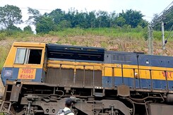 Restoration Work Underway After 8 Coaches Of Agartala-LTT Express Derails Restoration Work Underway After 8 Coaches Of Agartala-LTT Express Derails
