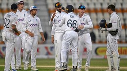 PAK vs ENG 1st Test : पाकिस्तानचं घरच्या मैदानावर वस्त्रहरण, 556 रन करुनही एका इनिंगनं पराभव