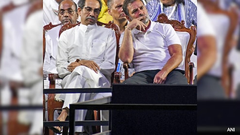 बिहार नतीजों के बाद MVA में दरार: उद्धव गुट और कांग्रेस नेता आमने-सामने! 