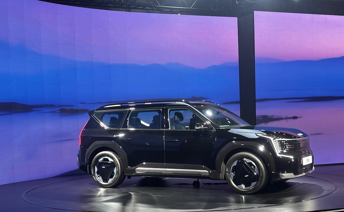 Kia EV9 Electric SUV Launched In India; Priced At Rs. 1.3 Crore ...