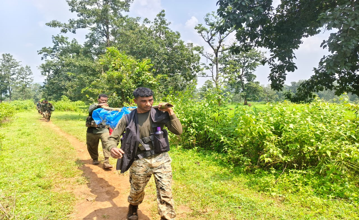 Naxal Encounter: नदी-नालों को पार कर जांबाजों ने पूरा किया सबसे बड़ा मिशन, जानिए नक्सलियों के खात्मे की कहानी