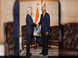 "Appreciate His Commitment To...": S Jaishankar Meets Maldives President "Appreciate His Commitment To...": S Jaishankar Meets Maldives President