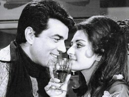 धर्मेंद्र की वो हीरोइन जिसने खुद से 22 साल बड़े सुपरस्टार से की थी शादी, छोड़ दी एक्टिंग और अब... धर्मेंद्र की वो हीरोइन जिसने खुद से 22 साल बड़े सुपरस्टार से की थी शादी, छोड़ दी एक्टिंग और अब...