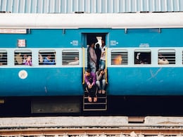 Indian Railways: ट्रेन में स्लीपर के टिकट पर करें AC में सफर, टिकट बुकिंग के समय लगाएं ये जुगाड़ Indian Railways: ट्रेन में स्लीपर के टिकट पर करें AC में सफर, टिकट बुकिंग के समय लगाएं ये जुगाड़