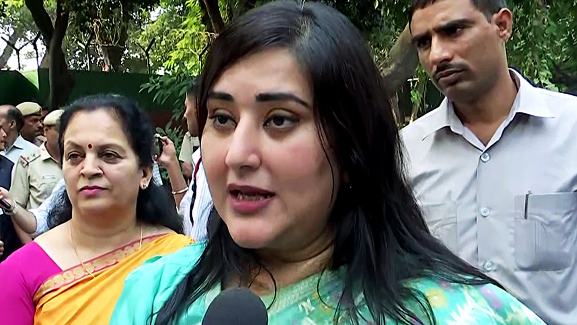 Delhi BJP MPs Go To Court Against AAP For Not Implementing Ayushman Bharat Scheme