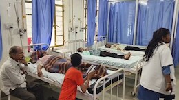 जयपुर के स्कूल से मेवाड़ घूमने गए 50 छात्र-छात्राओं की बिगड़ी तबीयत,  राजसमंद अस्पताल में भर्ती
