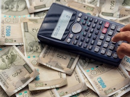 Tax Calculator: 12 लाख कमाने वाले की इन-हैंड सैलरी 13 लाख वालों से ज्यादा? समझें कैलकुलेशन Tax Calculator: 12 लाख कमाने वाले की इन-हैंड सैलरी 13 लाख वालों से ज्यादा? समझें कैलकुलेशन