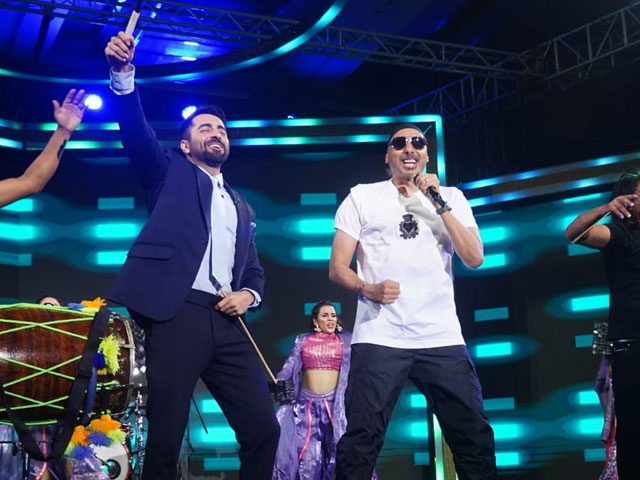 Singer Sukhbir Performs At BSI Season 11 Launch