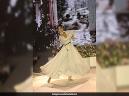 Lakme Fashion Week 2024: Shriya Saran's Show-Stopping Style Moment For Payal Singhal Was Served In A <i>Mughal</i> Era Ivory And Gold <i>Anarkali</i> Lakme Fashion Week 2024: Shriya Saran's Show-Stopping Style Moment For Payal Singhal Was Served In A <i>Mughal</i> Era Ivory And Gold <i>Anarkali</i>