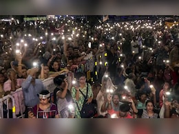 कोलकाता रेप-मर्डर केस: 9वें दिन भी डॉक्टरों की भूख हड़ताल जारी, 14 अक्टूबर को OPD बंद का ऐलान कोलकाता रेप-मर्डर केस: 9वें दिन भी डॉक्टरों की भूख हड़ताल जारी, 14 अक्टूबर को OPD बंद का ऐलान