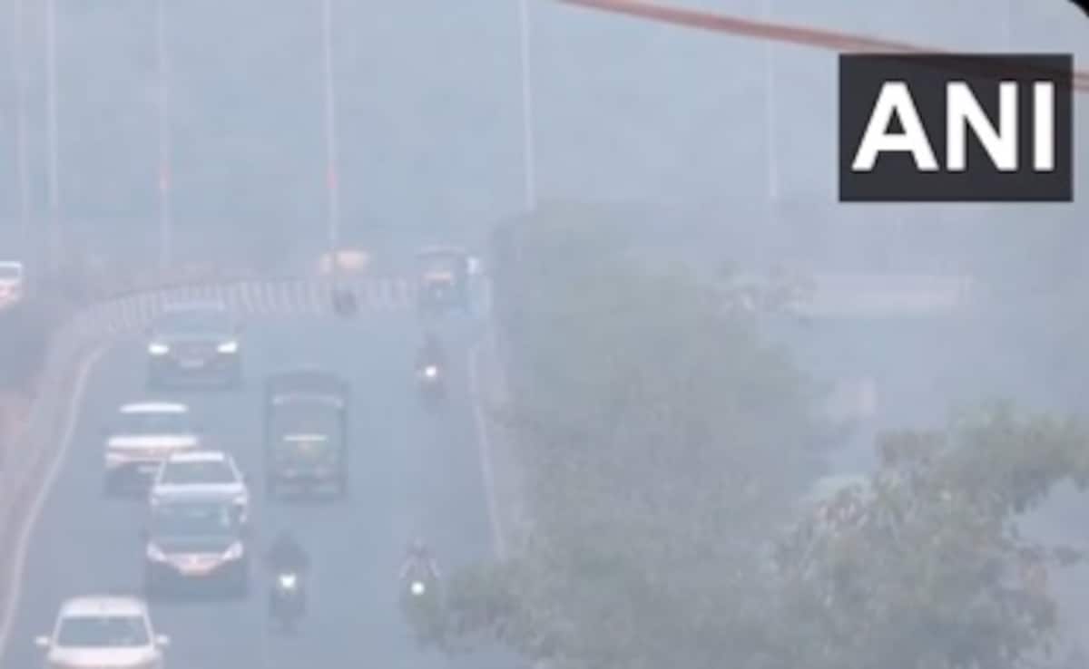 Delhi's Air Quality Remains In 'Very Poor' Category