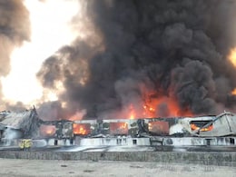 Massive Fire Rages Near Mumbai, Warehouse Burnt Down Massive Fire Rages Near Mumbai, Warehouse Burnt Down