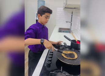 Viral Video Of Young Boy Making His Own Tiffin Meal Wows Internet, Gets Millions Of Views Viral Video Of Young Boy Making His Own Tiffin Meal Wows Internet, Gets Millions Of Views
