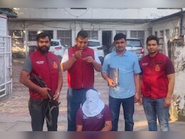 दिल्ली में कार शोरूम पर शूटरों की क्राइम ब्रांच से मुठभेड़, एक के पैर में लगी गोली दूसरा गिरफ्तार दिल्ली में कार शोरूम पर शूटरों की क्राइम ब्रांच से मुठभेड़, एक के पैर में लगी गोली दूसरा गिरफ्तार