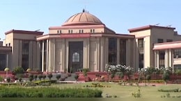 Chhattisgarh HC: जेल में कैदी से पिटाई के मामले में जेलकर्मियों पर क्या हुई कार्रवाई? हाईकोर्ट ने सरकार से मांगा जवाब