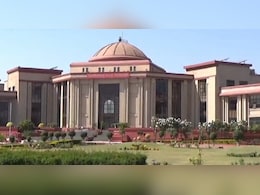 नाबालिग लड़की को 'I Love You' कहना यौन उत्पीड़न नहीं, हाईकोर्ट ने युवक को पोक्सो मामले से किया बरी नाबालिग लड़की को 'I Love You' कहना यौन उत्पीड़न नहीं, हाईकोर्ट ने युवक को पोक्सो मामले से किया बरी