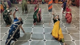 उदयपुर में महिलाओं ने तलवार से किया गरबा रास, नवरात्रि में दिखाए हैरान कर देने वाले करतब