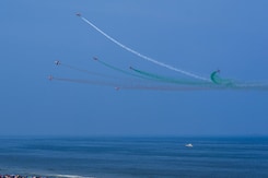 5 Spectators Die After Air Force's Airshow In Chennai 5 Spectators Die After Air Force's Airshow In Chennai